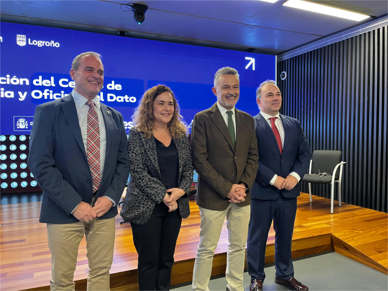 Responsables asistente al  acto  de Logro&ntilde;o