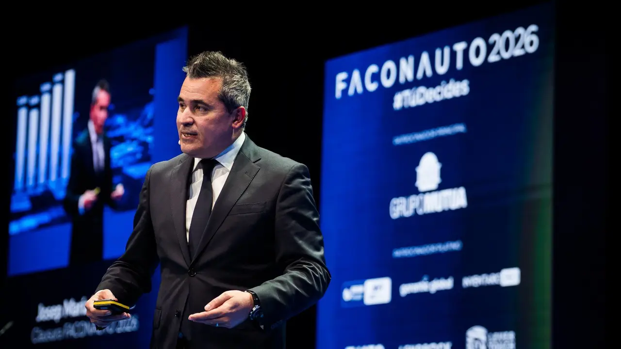 Josep Mar&iacute;a Recanses, presidente de ANFAC, durante el acto de clausura del Congreso Faconauto 2026